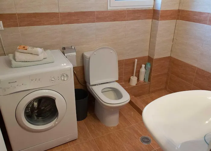 Sophia Mountain * Yírion