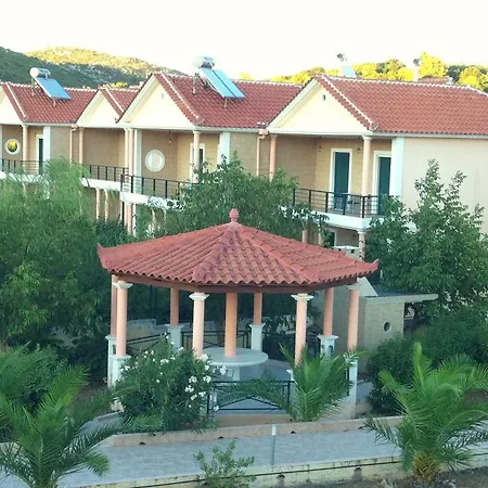 Sophia Mountain Yírion